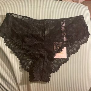 Savage Fenty not sorry lace Cheeky